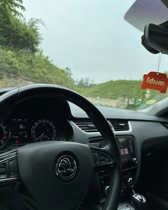 Skoda Octavia cena 45900 przebieg: 217490, rok produkcji 2019 z Nysa małe 254